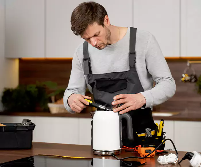 Skilled Blender Technicians: Your Small Appliance Repair Experts for Nashua, NH